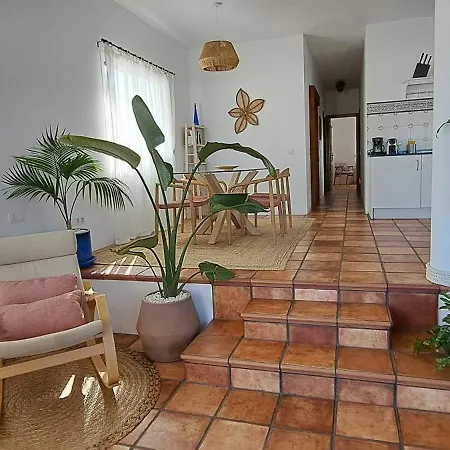 Prázdninový dům Cocomar I- Luxurious With Pool Near The Sea *